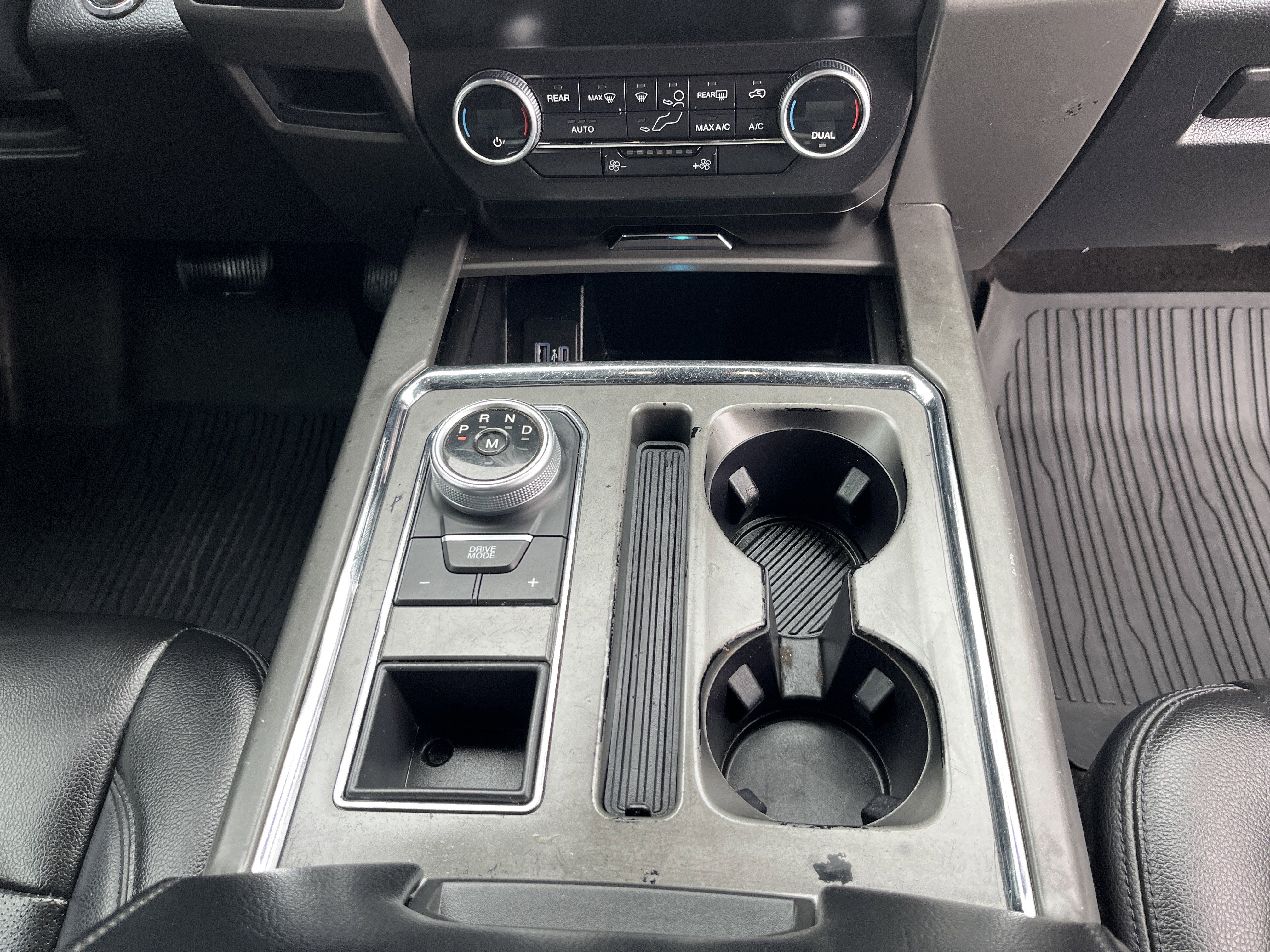 Used 2021 Ford Expedition XLT image 19