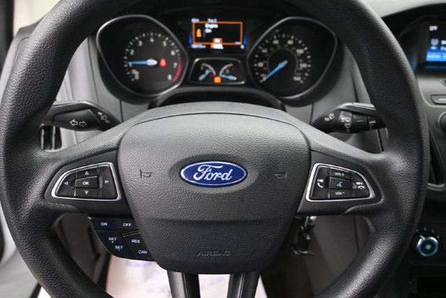 Used 2017 Ford Focus SE FWD image 26