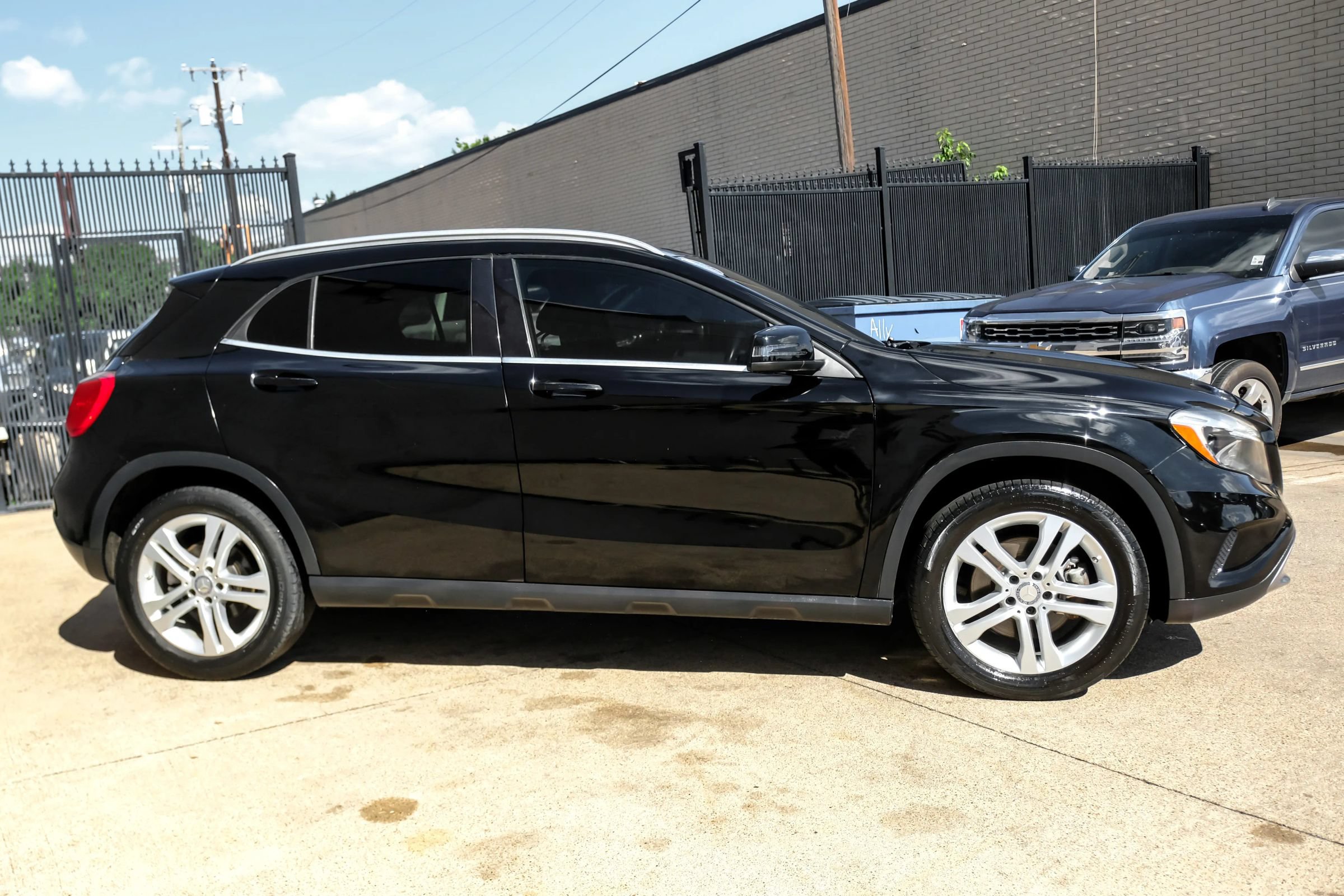 Used 2016 Mercedes-Benz GLA 250 image 7