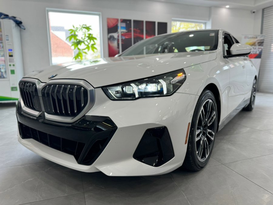 Used 2026 BMW 540i xDrive AWD/4WD image 4