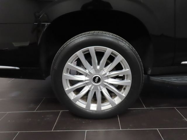 Certified 2022 Cadillac Escalade ESV Luxury RWD image 15