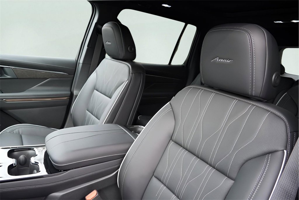New 2026 Buick Enclave Avenir w/ Super Cruise Package image 11