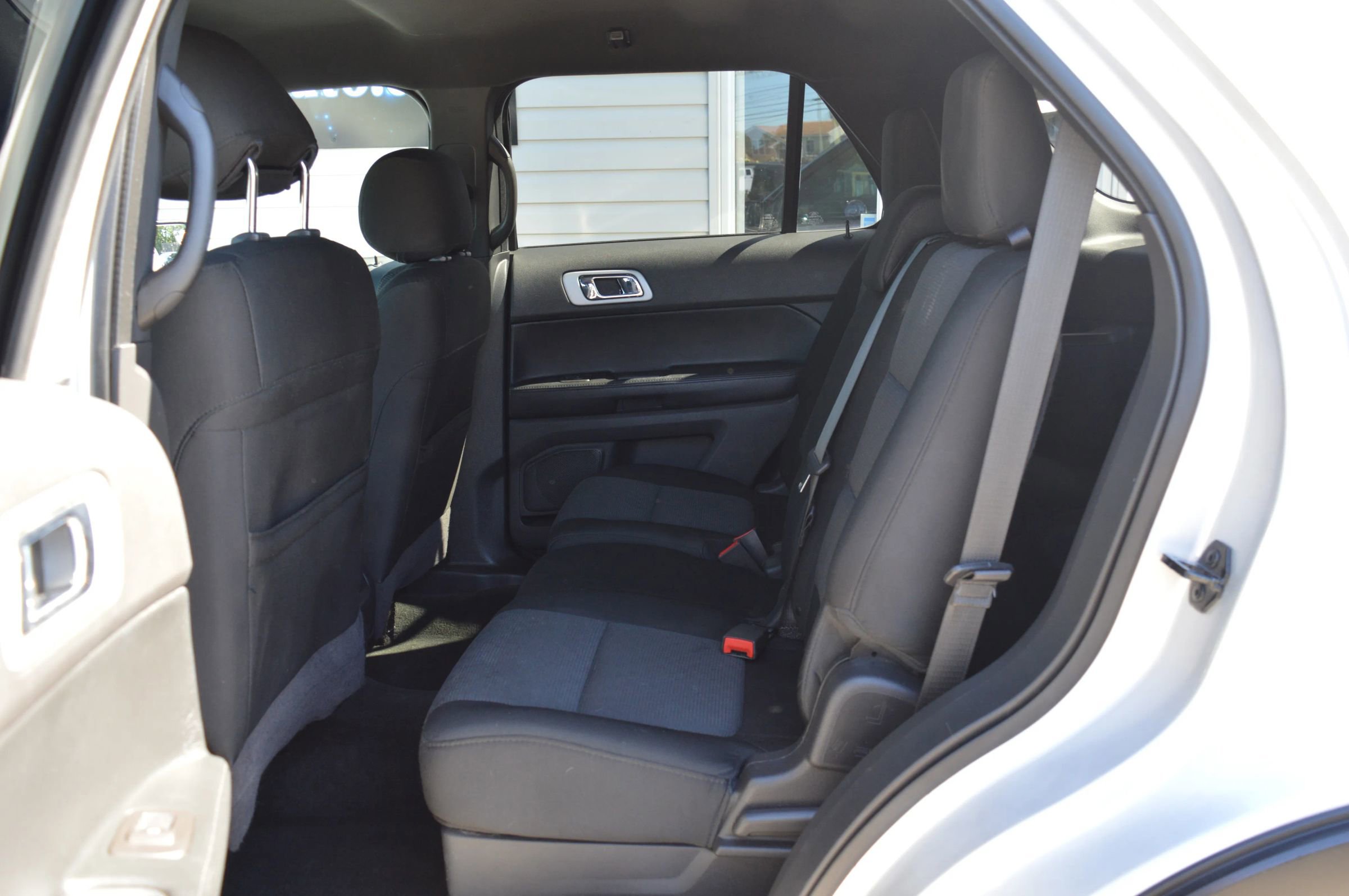 Used 2014 Ford Explorer XLT image 14