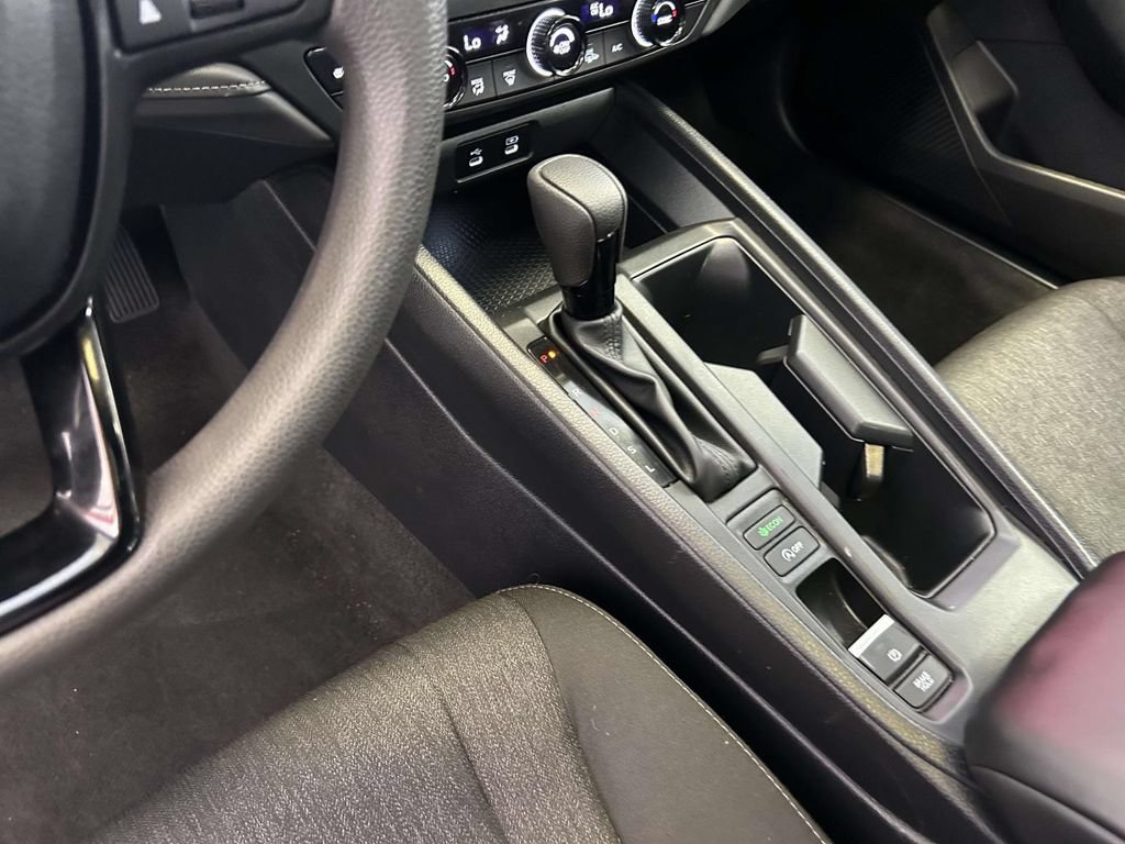 Used 2024 Honda Accord EX image 19
