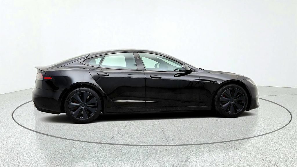 Used 2023 Tesla Model S Plaid AWD/4WD image 4