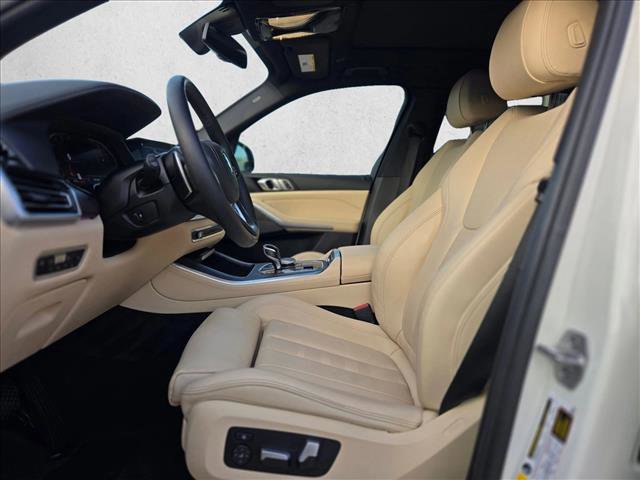 Used 2021 BMW X5 sDrive40i w/ Premium Package image 10