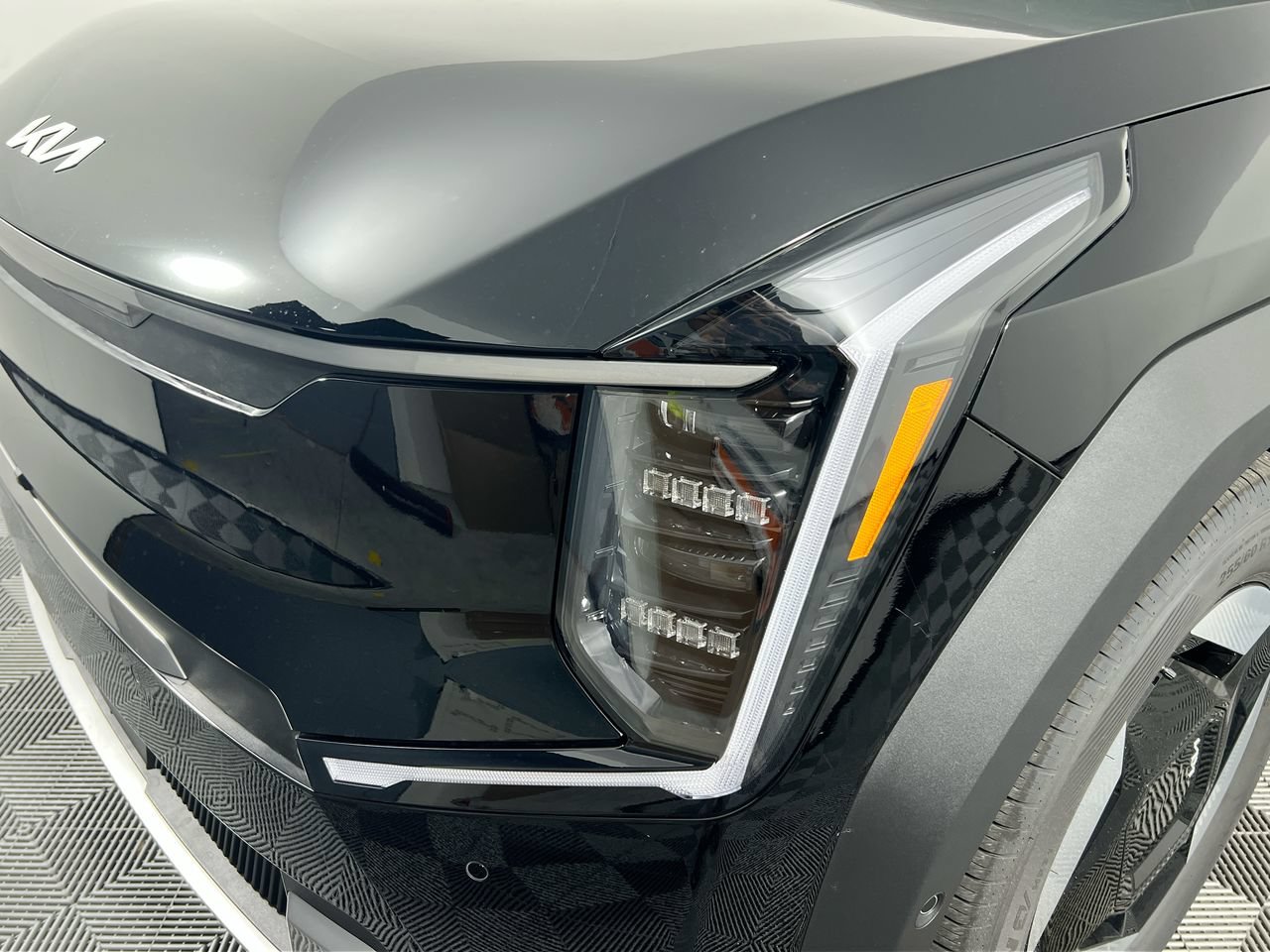New 2026 Kia EV9 Wind AWD/4WD image 10