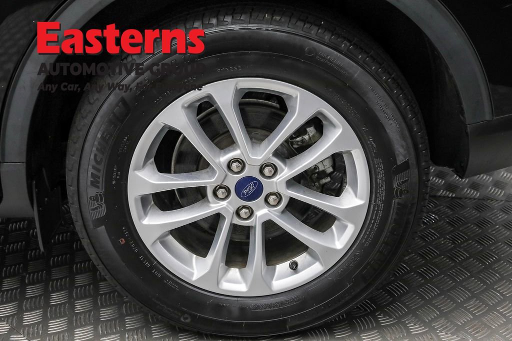 Used 2022 Ford Escape SE image 8