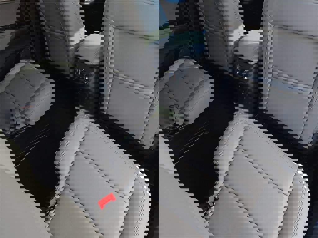 New 2026 Ford Explorer Active w/ Active Comfort Package image 11