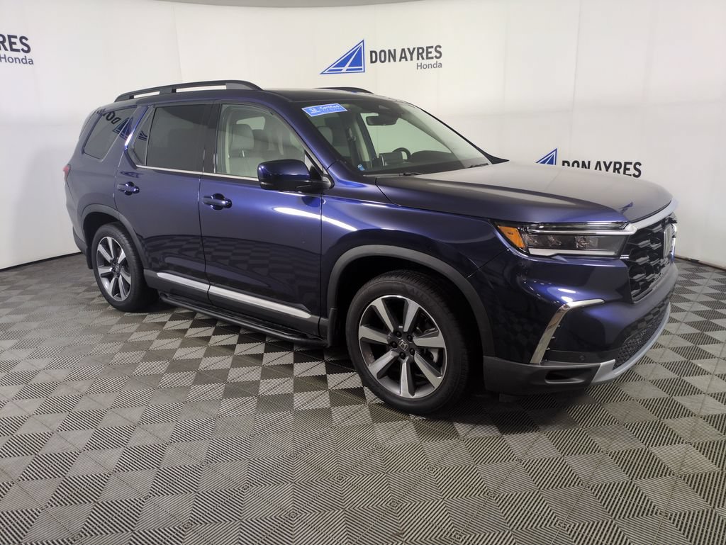 Certified 2025 Honda Pilot Elite image 11