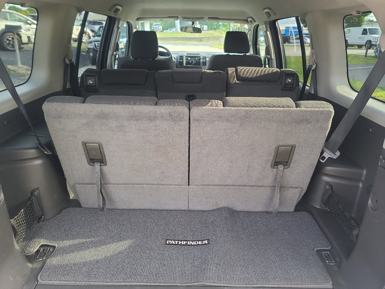 Used 2011 Nissan Pathfinder S image 13