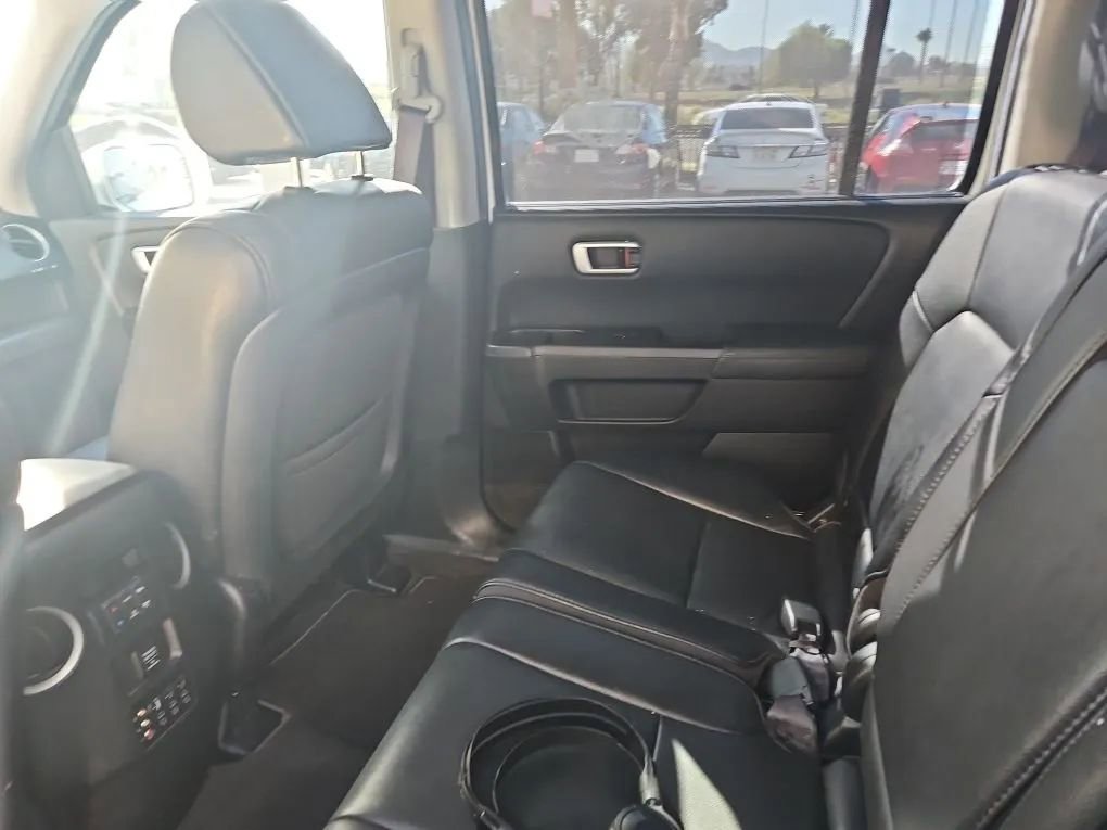 Used 2013 Honda Pilot Touring image 25