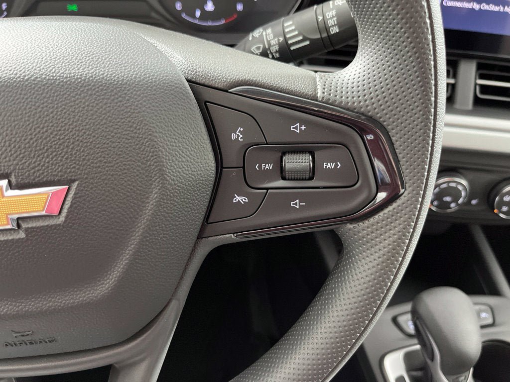 New 2026 Chevrolet Trax LS w/ LS Convenience Package FWD image 23