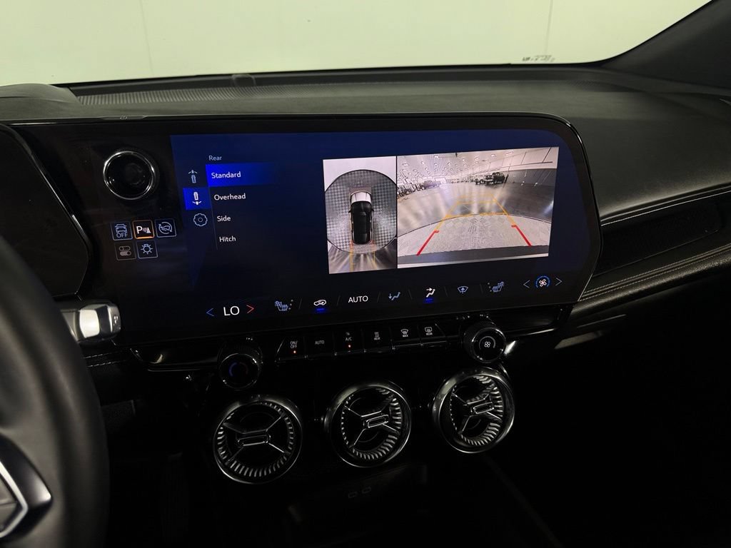Used 2024 Chevrolet Blazer EV LT AWD/4WD image 21