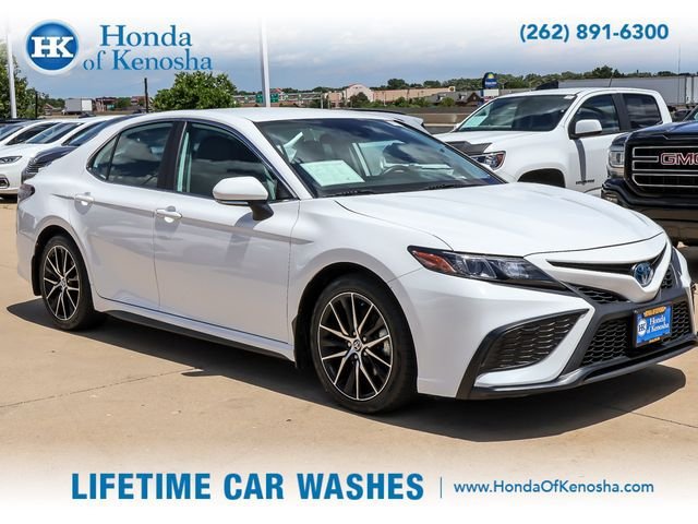 Used 2024 Toyota Camry SE FWD image 8