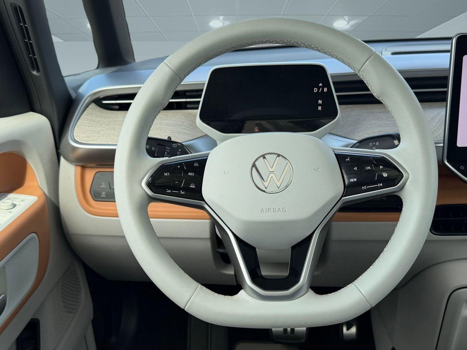 Certified 2025 Volkswagen ID. Buzz Pro S Plus RWD image 16