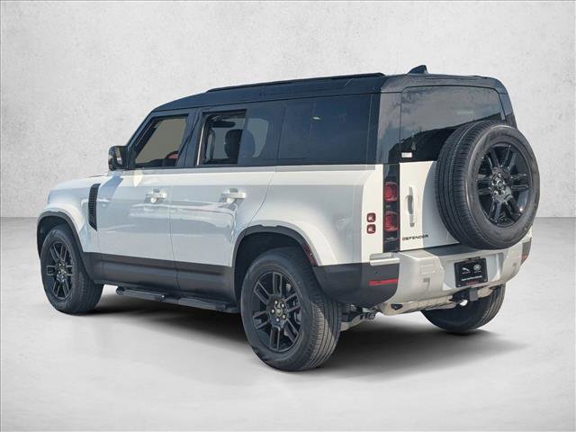 Used 2025 Land Rover Defender 110 S image 9