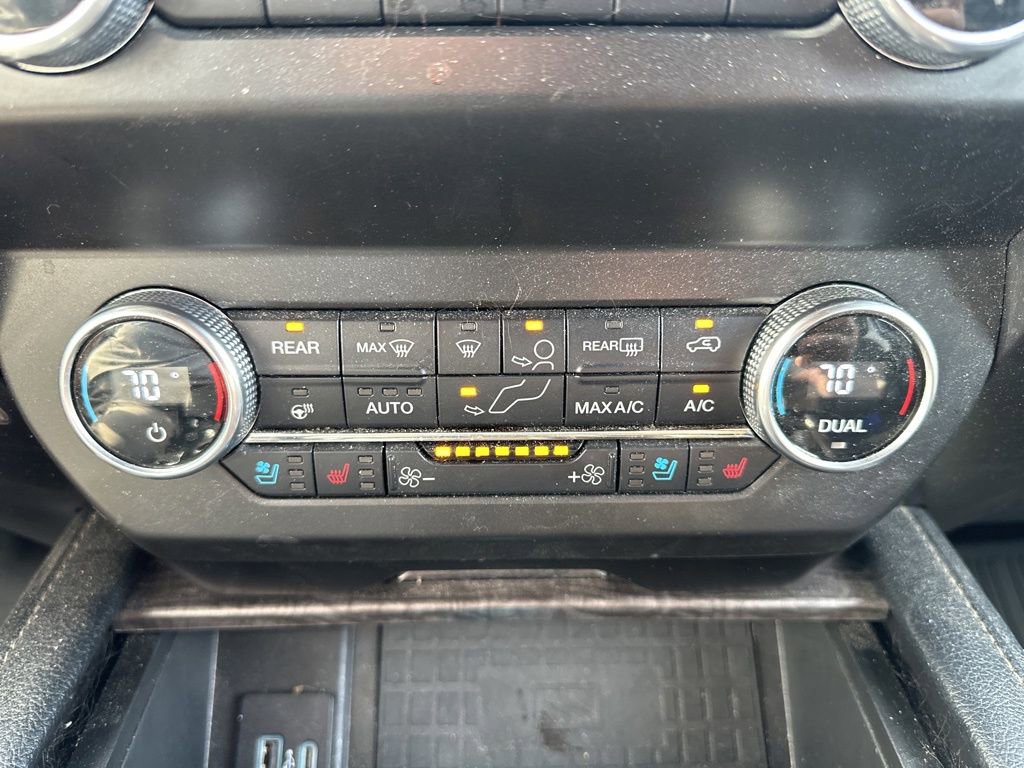 Used 2021 Ford Expedition Limited image 25