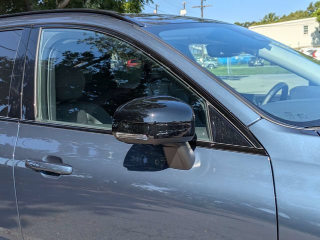 Certified 2025 Volvo XC60 B5 Plus AWD/4WD image 15