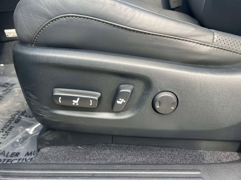 Used 2023 Lexus GX 460 Luxury w/ Sport Design Package image 20