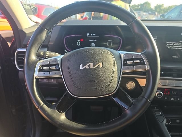 Used 2025 Kia Telluride S AWD/4WD image 17
