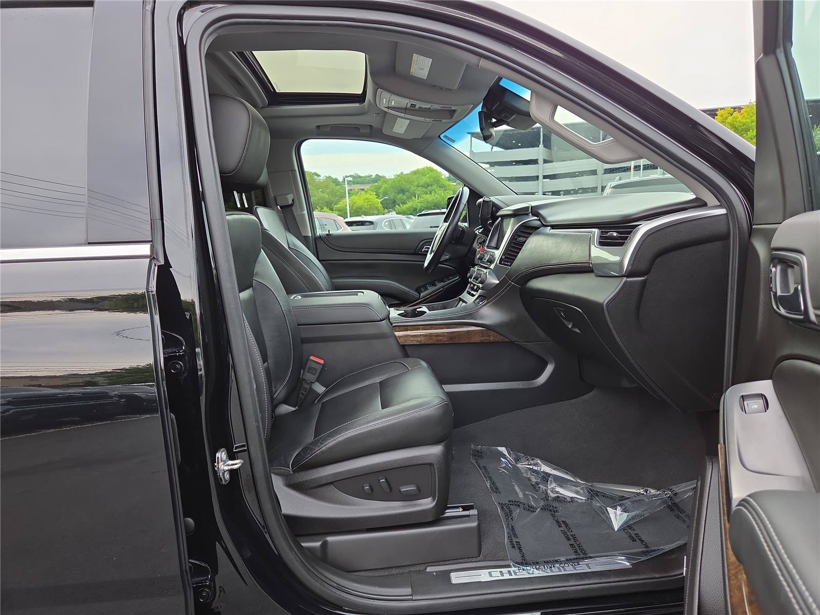 Used 2019 Chevrolet Tahoe LT w/ Max Trailering Package AWD/4WD image 26