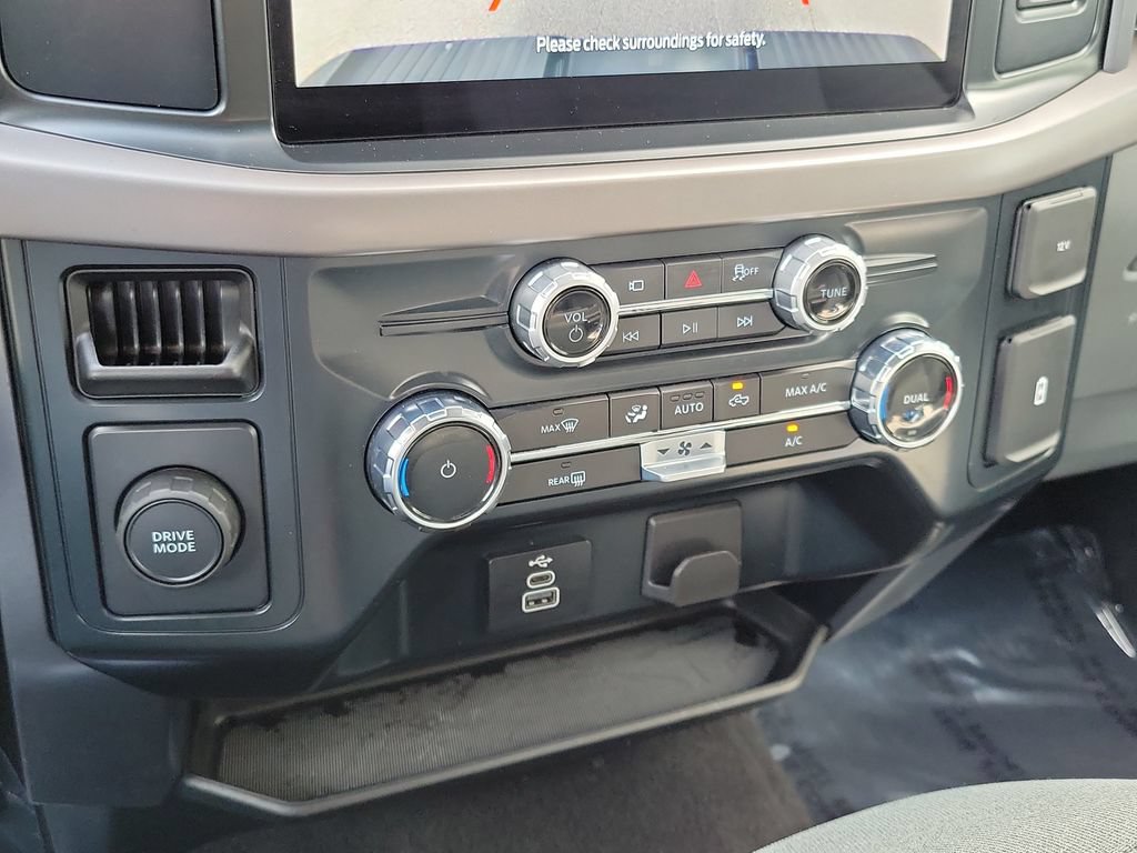Used 2025 Ford F150 XLT w/ Equipment Group 301A Standard RWD image 25