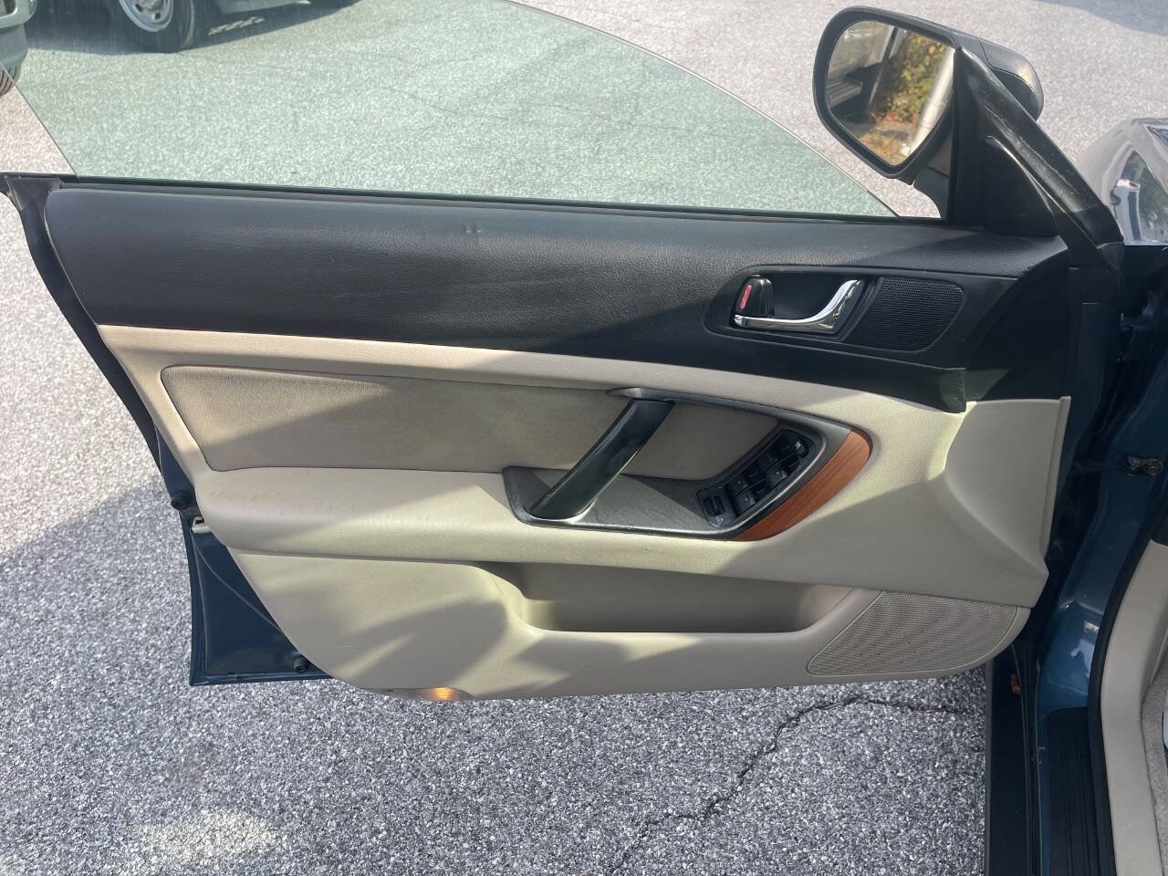 Used 2006 Subaru Outback 2.5i w/ Popular Equipment Group 2B image 20