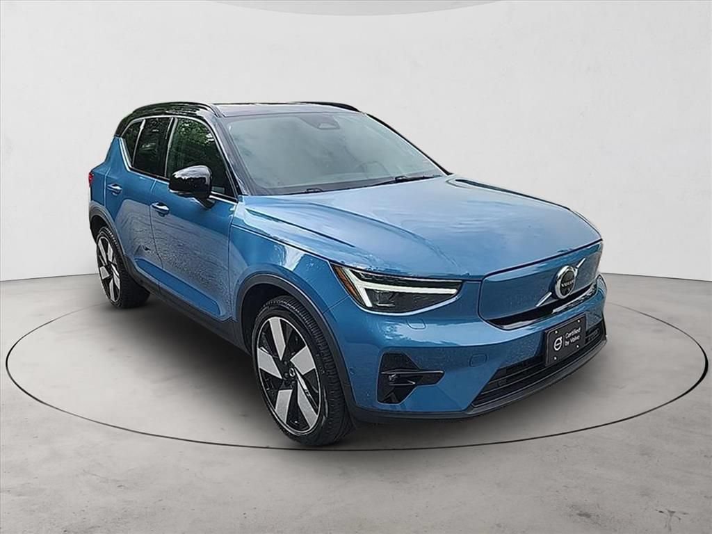 Certified 2023 Volvo XC40 Recharge Ultimate w/ Protection Package Premier AWD/4WD image 7