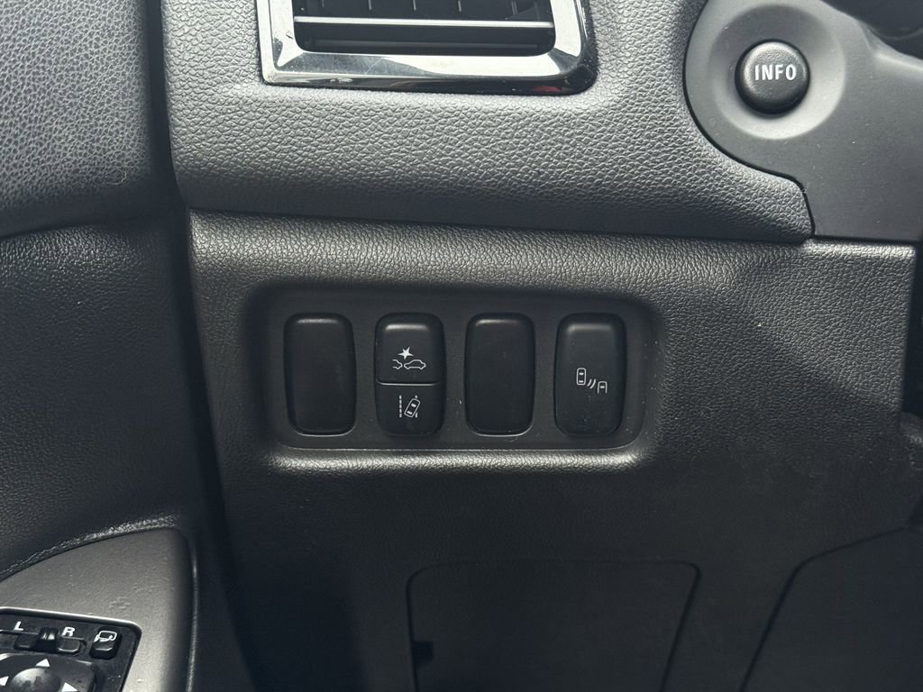 Used 2024 Mitsubishi Outlander Sport SE image 17