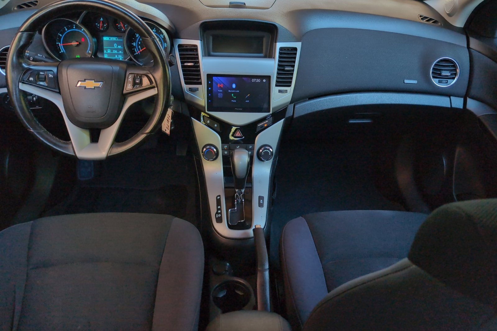 Used 2014 Chevrolet Cruze LT image 15