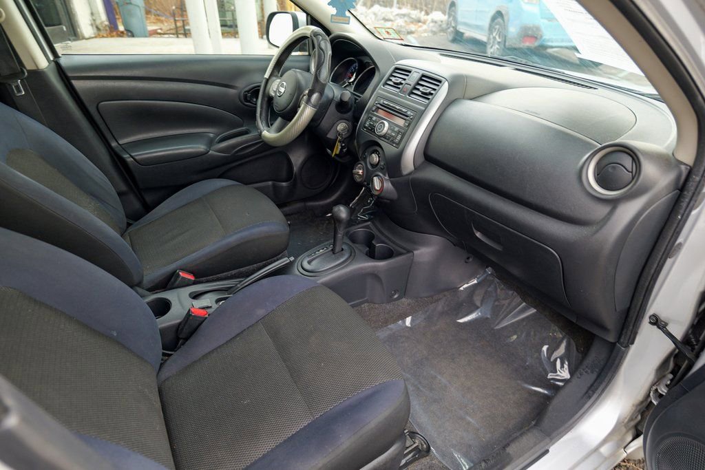 Used 2012 Nissan Versa SV w/ Convenience Pkg FWD image 32