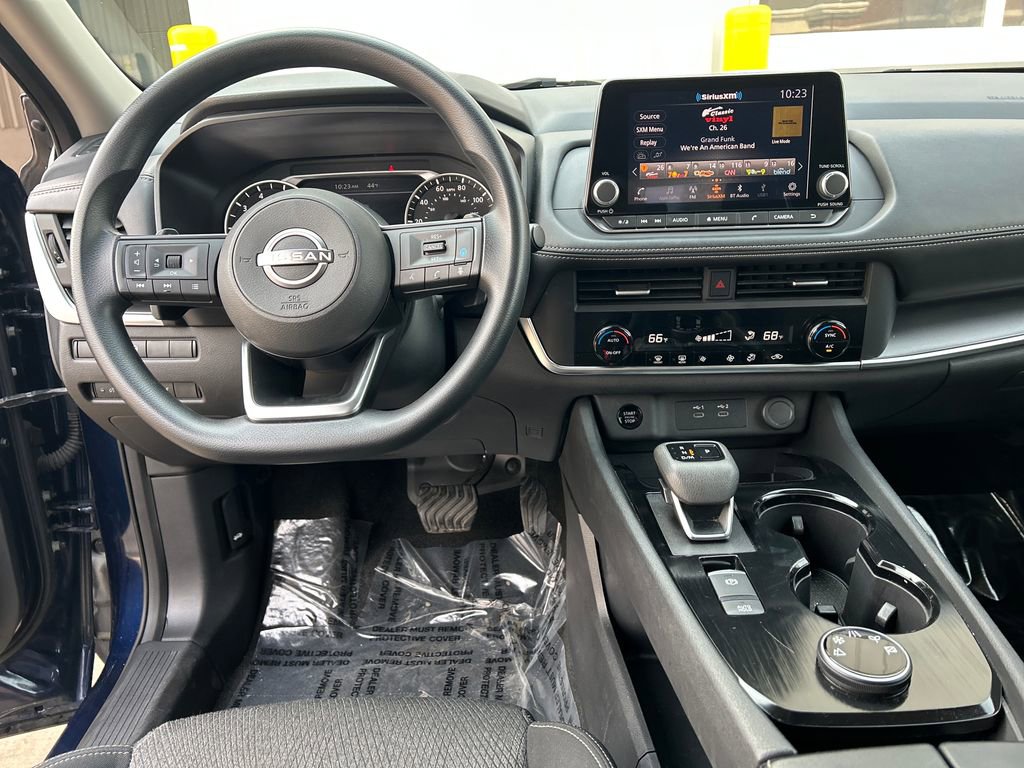 Used 2024 Nissan Rogue SV image 27