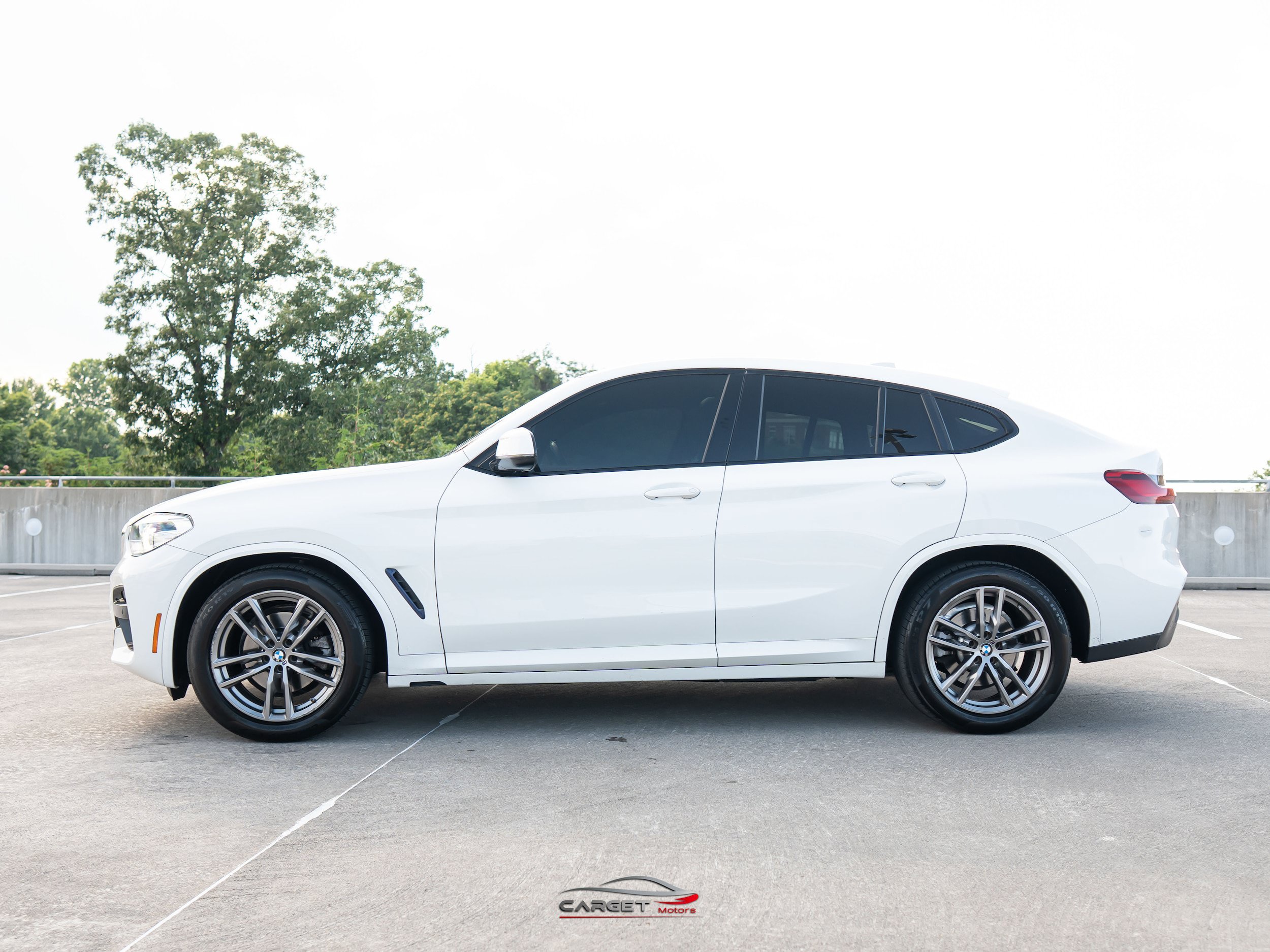 Used 2021 BMW X4 xDrive30i w/ M Sport Package AWD/4WD image 4