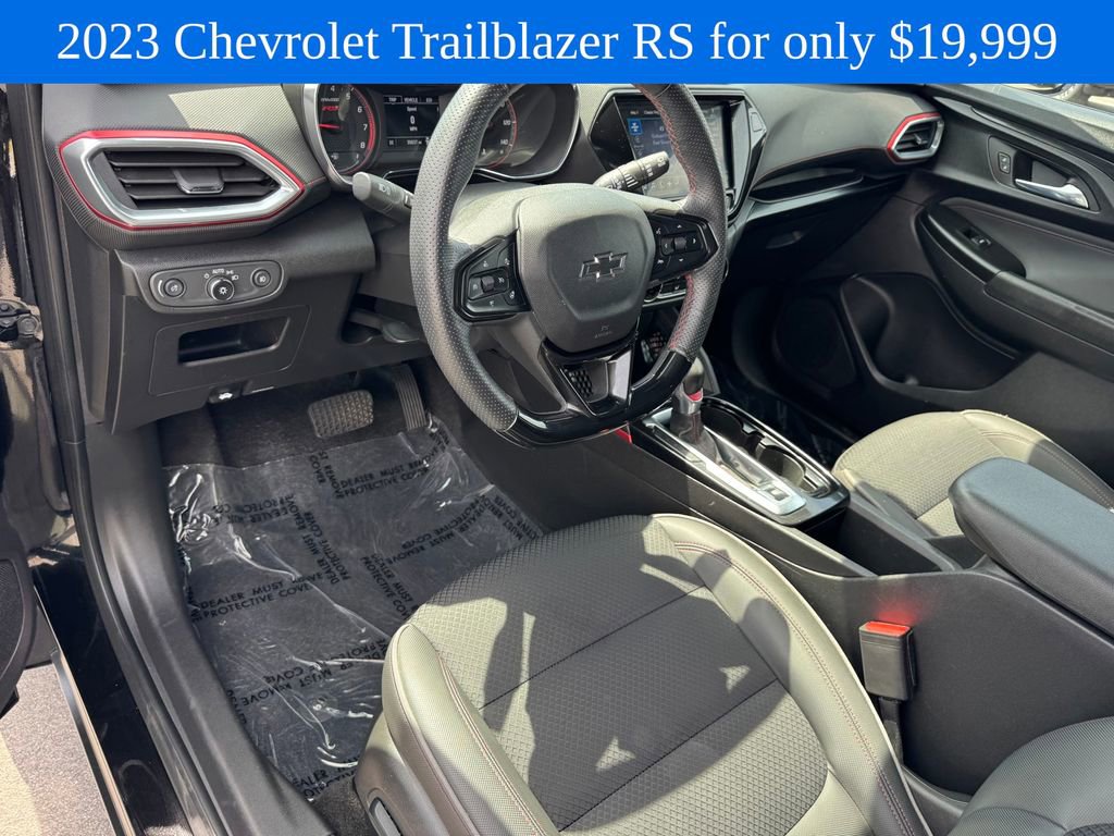 Used 2023 Chevrolet TrailBlazer RS w/ Convenience Package FWD image 15