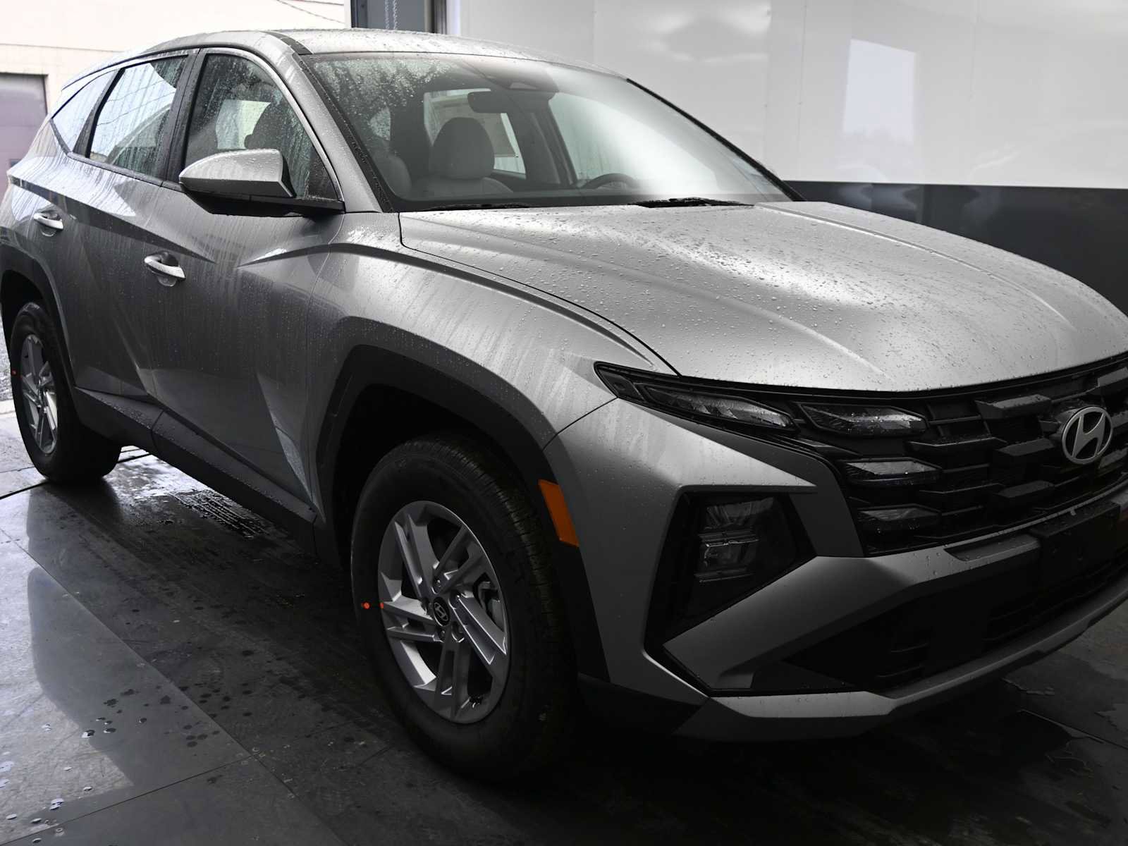 New 2026 Hyundai Tucson SE image 1