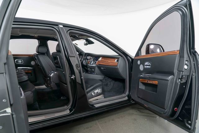 Used 2012 Rolls-Royce Ghost image 25