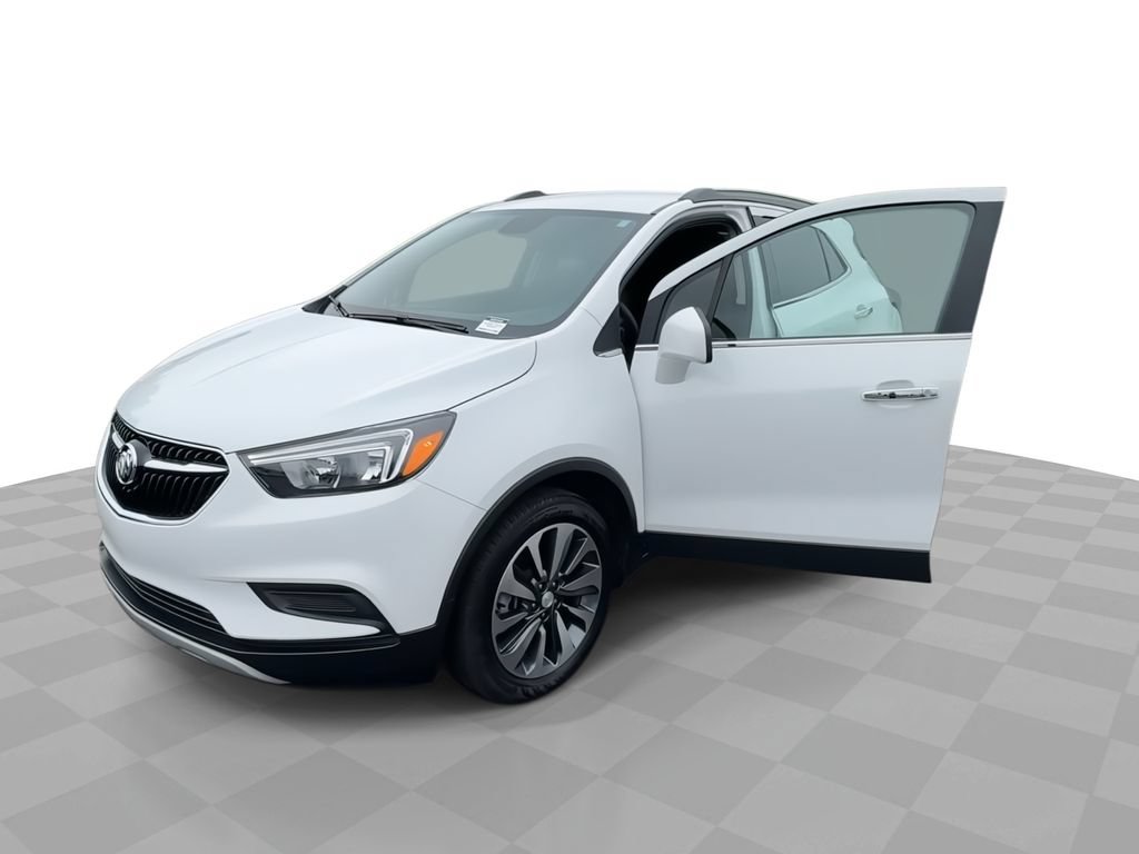 Certified 2022 Buick Encore Preferred w/ Safety Package FWD image 4