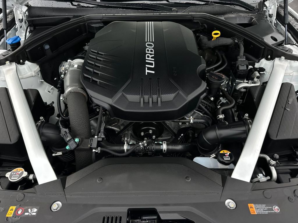 Used 2023 Genesis G70 3.3T image 29