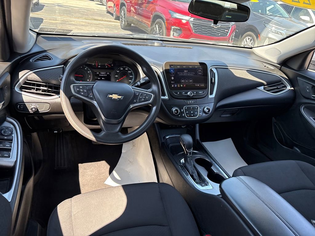 Used 2023 Chevrolet Malibu LT image 13