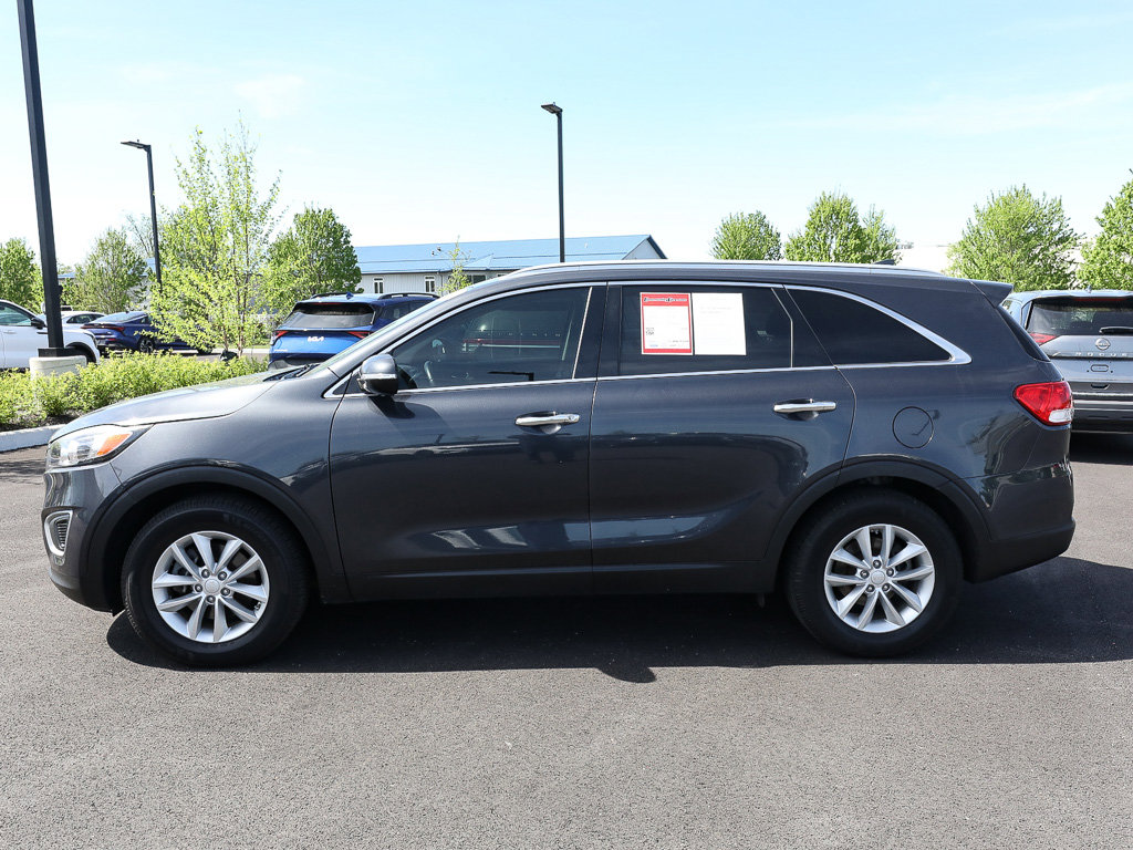 Used 2018 Kia Sorento LX FWD image 3