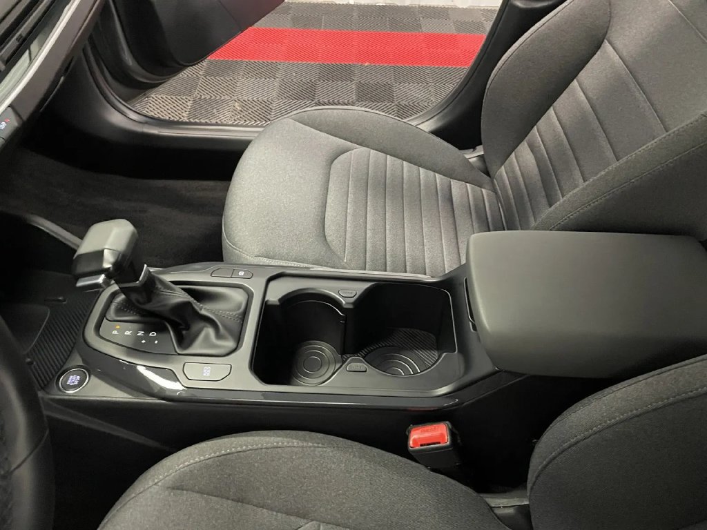 Used 2025 Kia K4 EX FWD image 32
