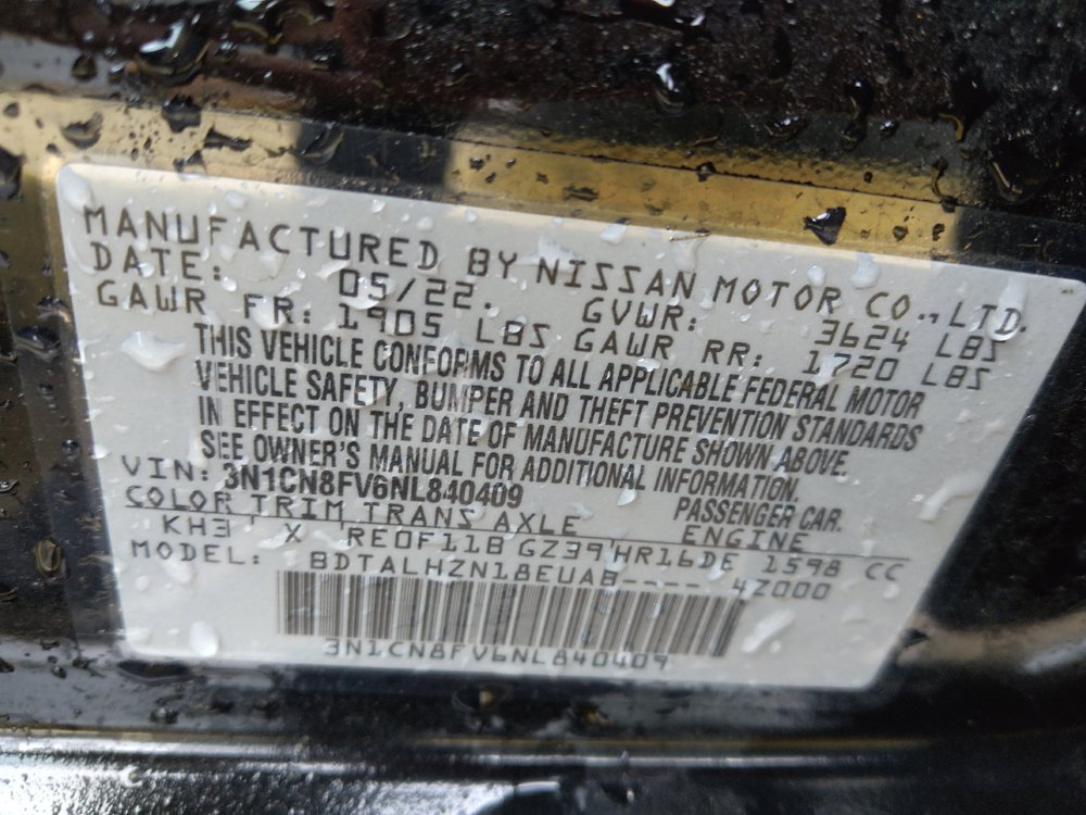 Used 2022 Nissan Versa SR FWD image 33