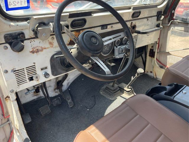 Used 1986 Jeep CJ 7 image 9