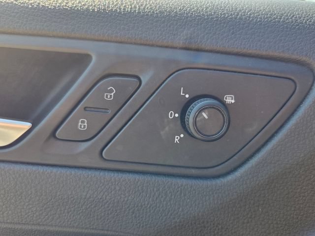 Used 2017 Volkswagen Jetta S FWD image 32