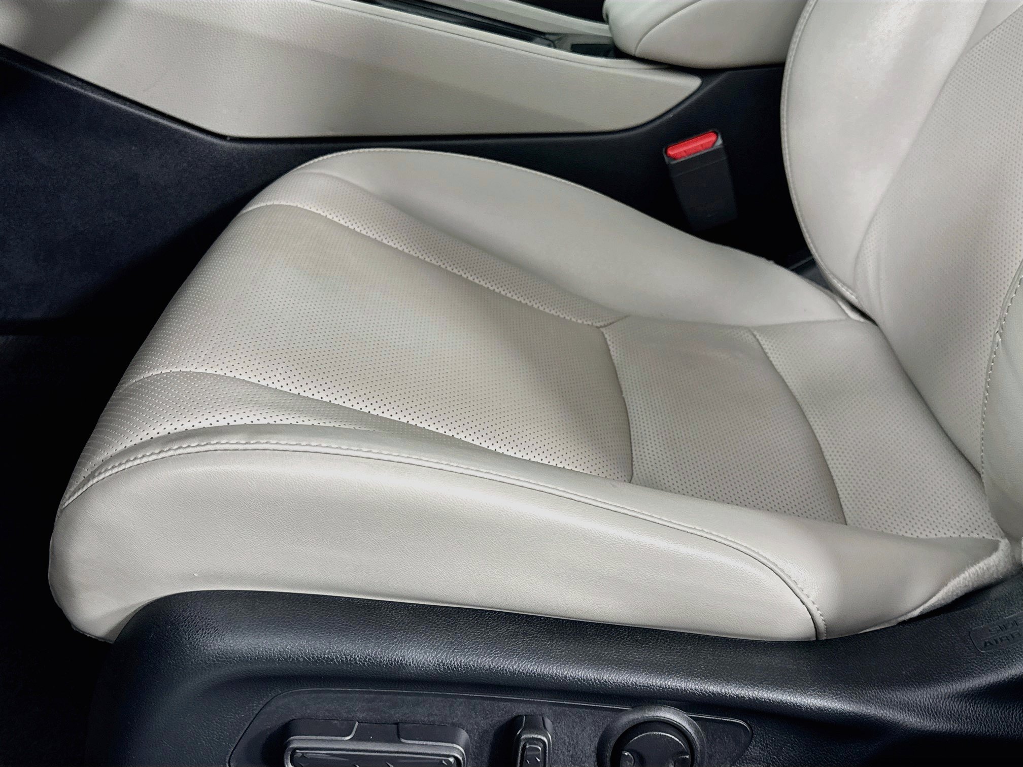 Certified 2024 Honda Accord EX-L image 18