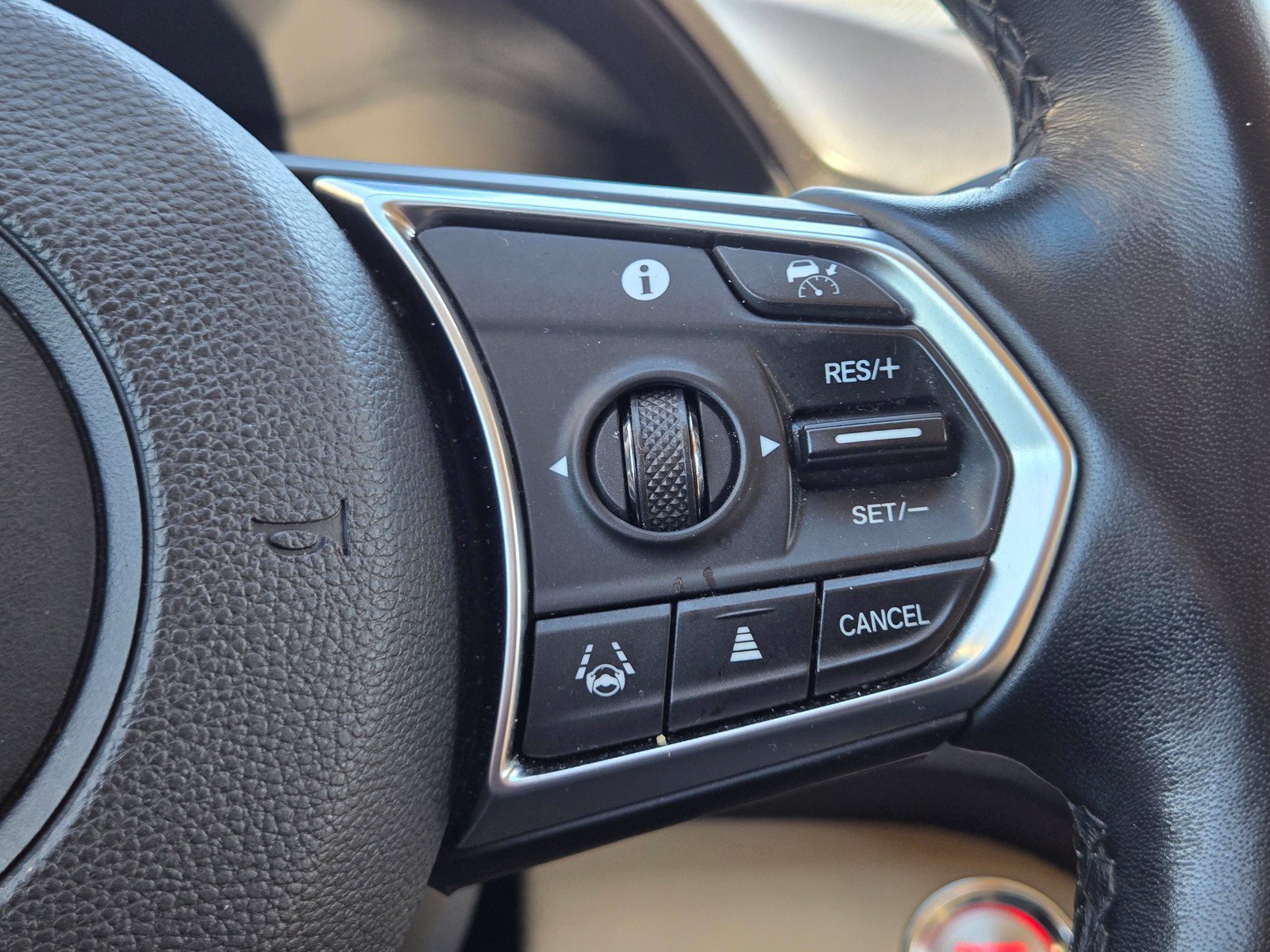 Used 2022 Acura RDX w/ Technology Package FWD image 26