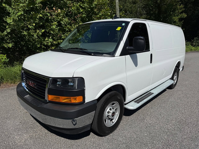 Used 2025 GMC Savana 2500 w/ Driver Convenience Package RWD image 2