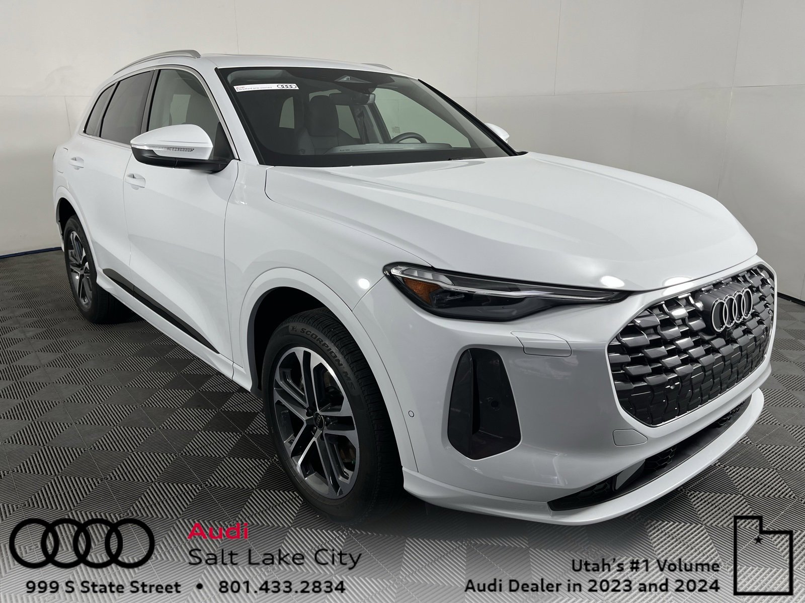Used 2025 Audi Q5 2.0T Premium Plus w/ Premium Plus
