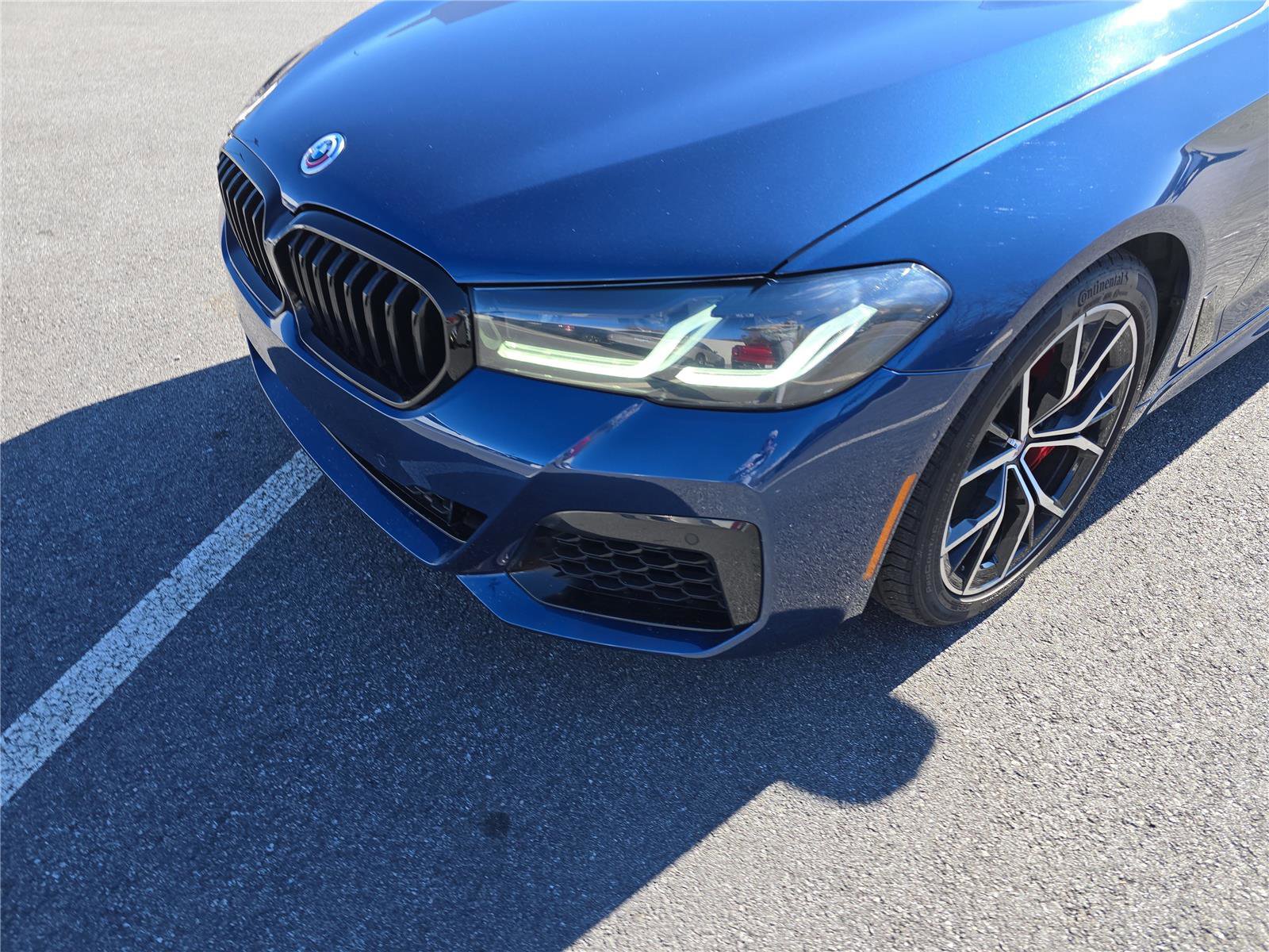 Used 2023 BMW M550i xDrive w/ Executive Package image 10